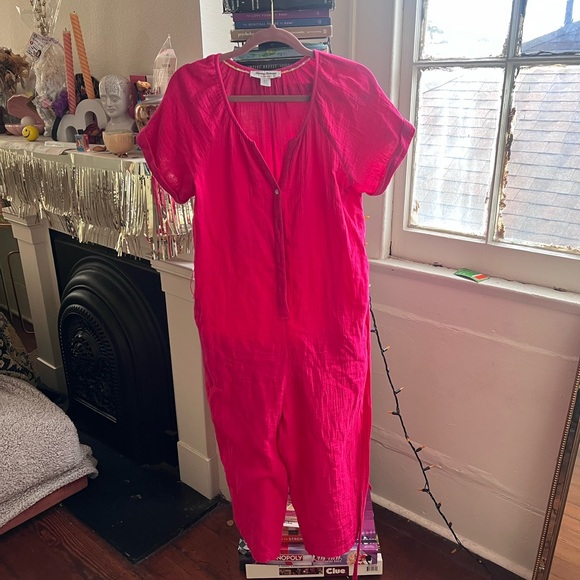 Tommy Bahama Fuchsia Island Soft Top - Picture 1 of 3